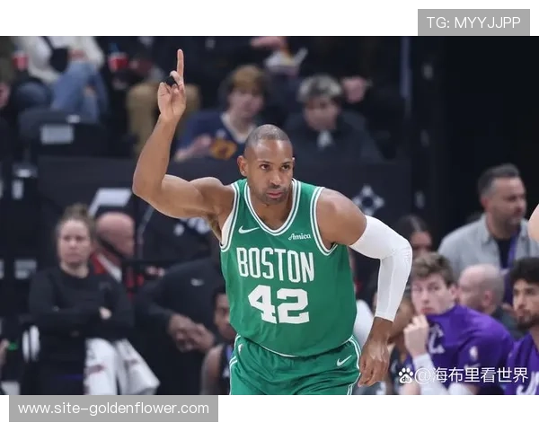 霍福德或在赛季中期重回首发位置具体时间将依据对手与状态调整 霍福德或在赛季中期重回首发位置具体时间将依据对手与状态调整