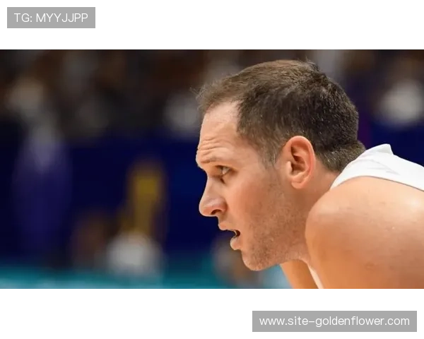 雅克松表现不稳，屡次错失得分机会，射门效率亟需提升